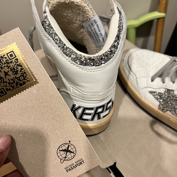 Golden goose - Picture 2 of 7